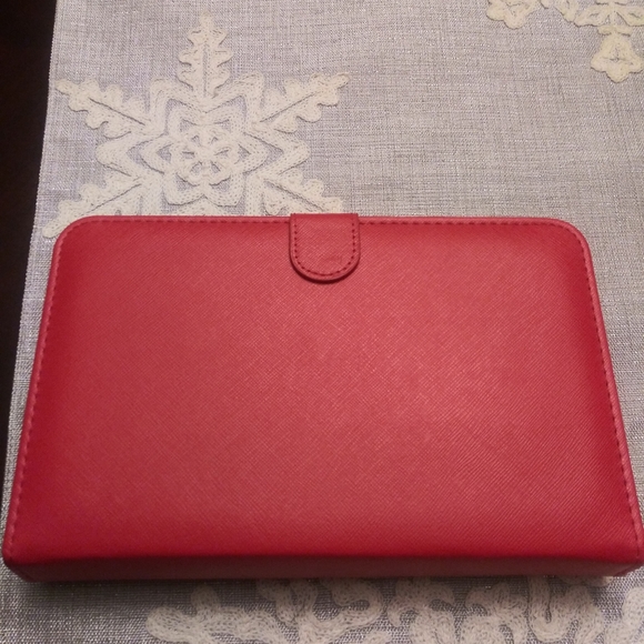 Red Phone & Keyboard Case - Picture 3 of 8